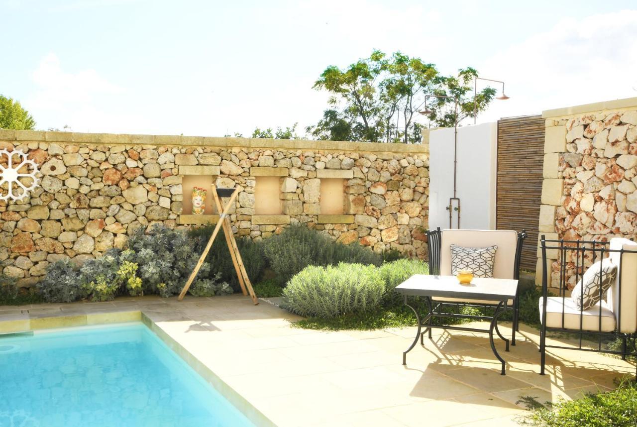 Masseria Corte Degli Aromi Palmariggi Buitenkant foto